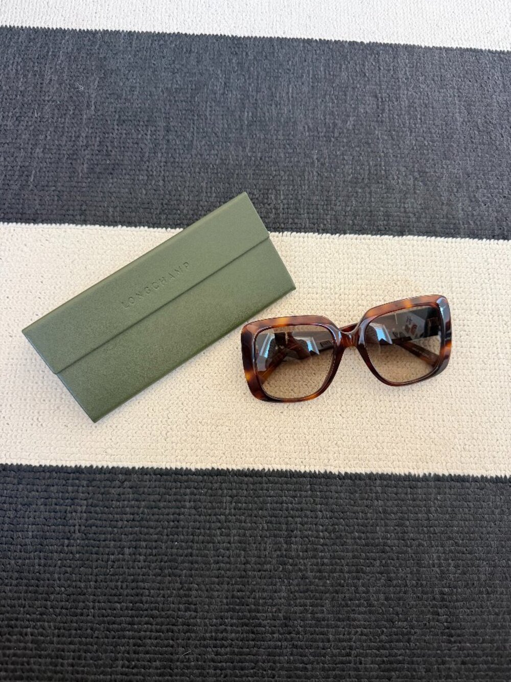 Longchamp Roseau LO713S Havana Tortoise Square Sunglasses Brown Gradient